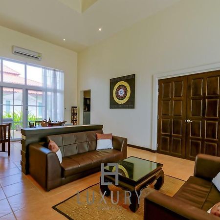 Bali Style 2 Bedroom Villa With Pool - B99 HHQ Exterior photo