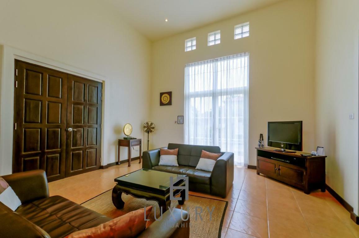 Bali Style 2 Bedroom Villa With Pool - B99 HHQ Exterior photo